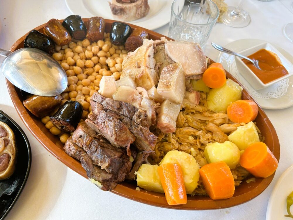 mesa-habla-jornadas-cocido-madrileno-restaurante-leitariegos-17