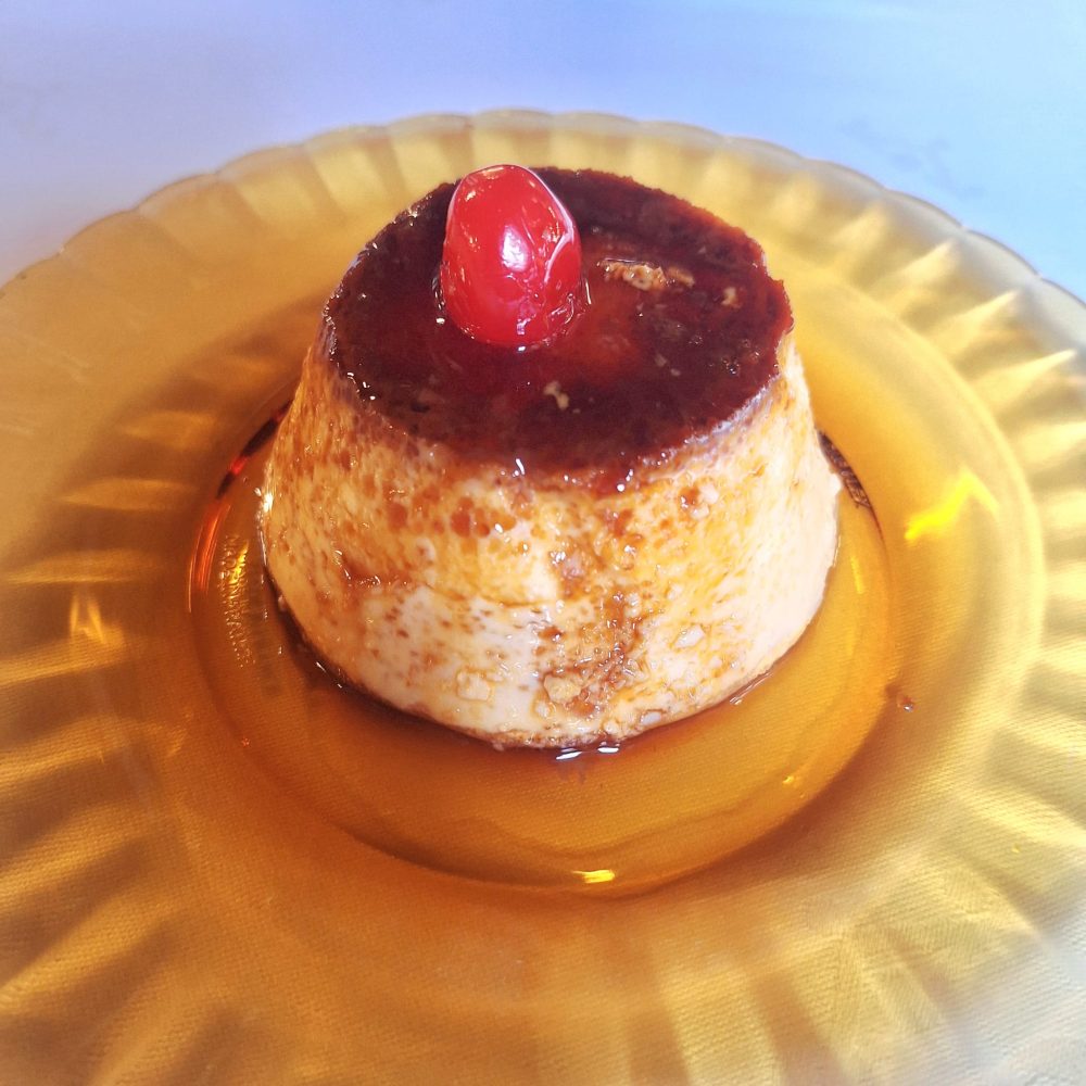 mesa-habla-parador-alcala-cuentame-flan