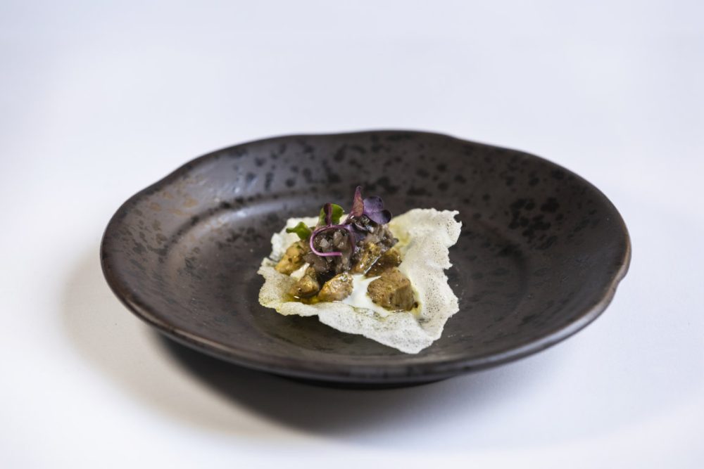 mesa-habla-tapa-europea-restaurante-Talanis